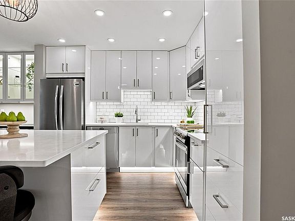 3rd image of UNIT 105-410 Main STREET