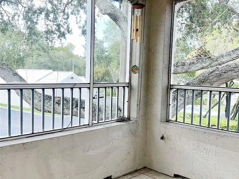 2850 N Oakland Forest Dr #215 — Photo 16