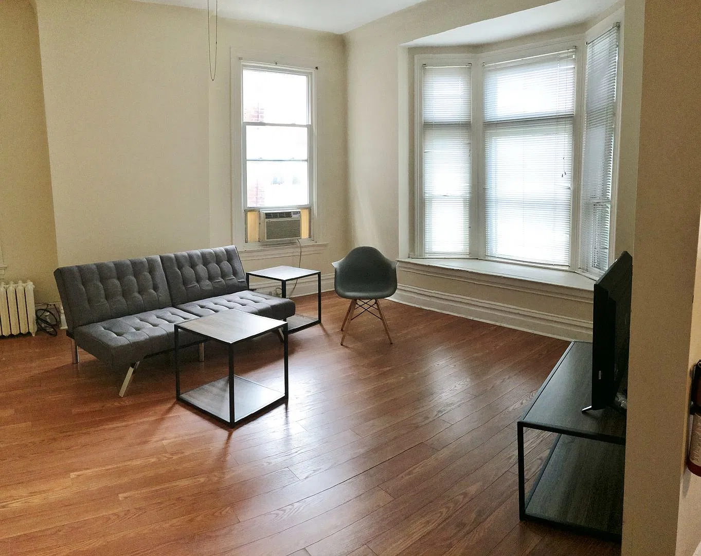 354 N Craig Street — Photo 4