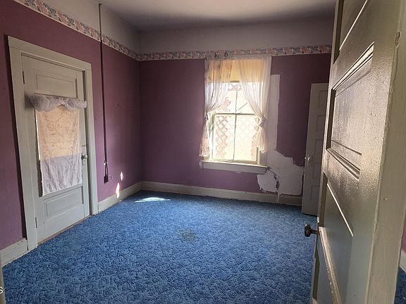 4th image of 47138 N 3rd St