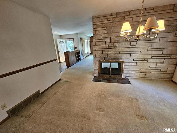4th image of 2 Parkwood Dr