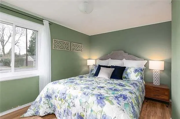 5709 240th St SW — Photo 3