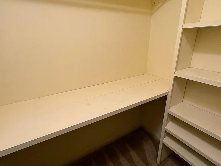 240 Chippendale Cir — Photo 12