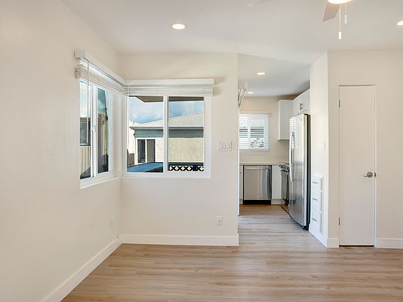 2nd image of 826 Coronado Ct