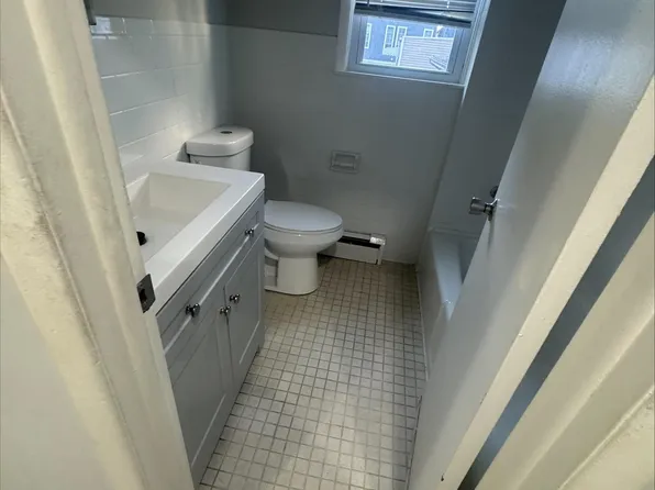 5214 Liberty Avenue image 1 of 10