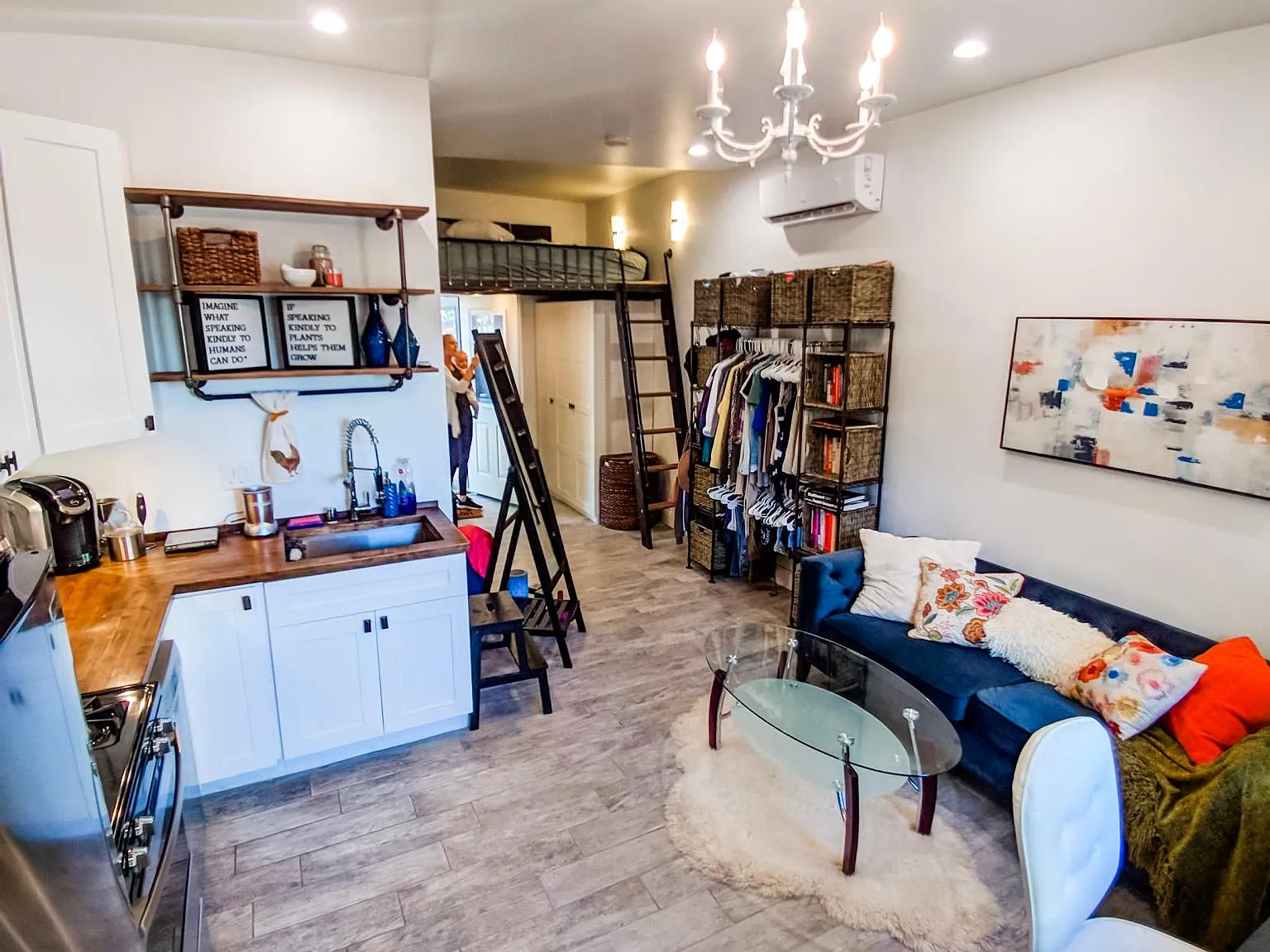 Studio, $950 — Photo 4