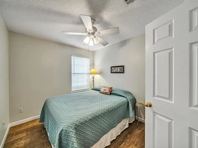 1696 Valparaiso Blvd — Photo 30
