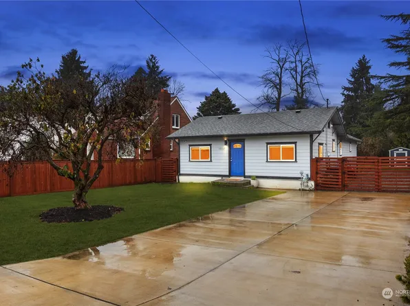 13327 56th Avenue S, Tukwila, WA 98178