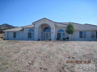 8762 Shadow Mountain Rd, Pinon Hills, CA 92372