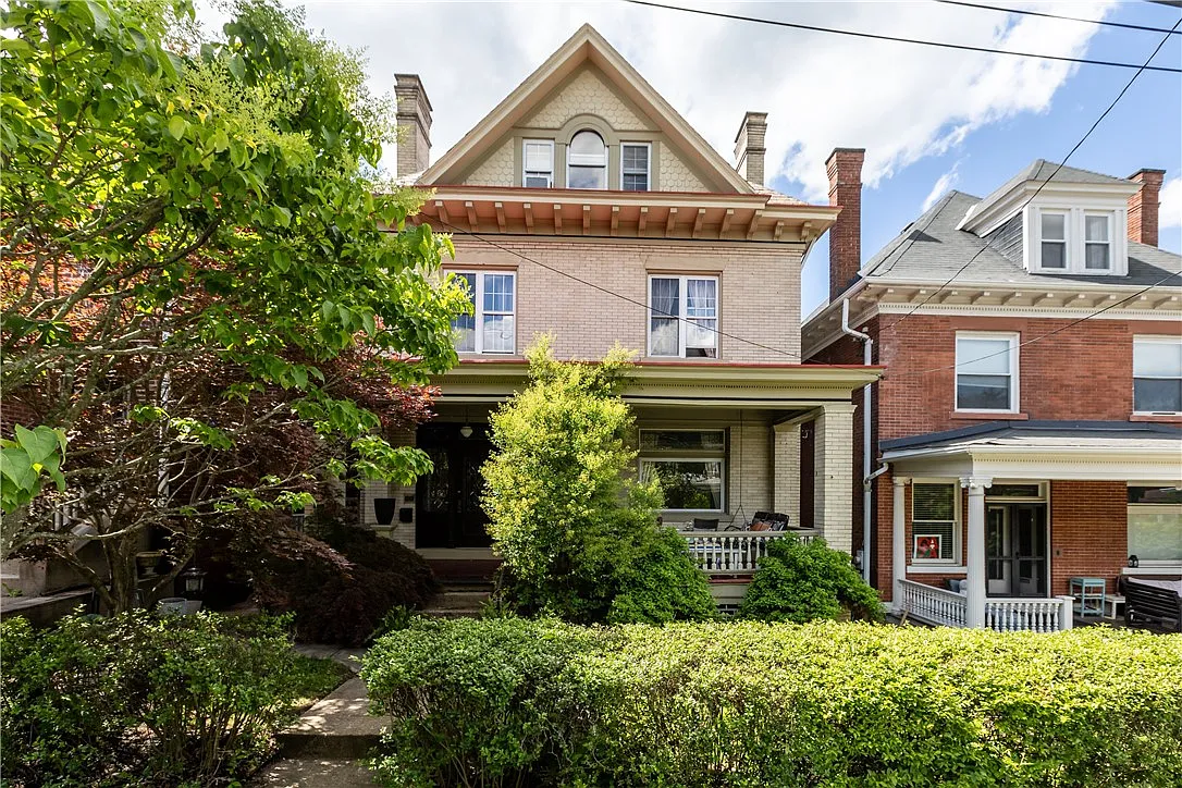 618 Hastings St photo 1