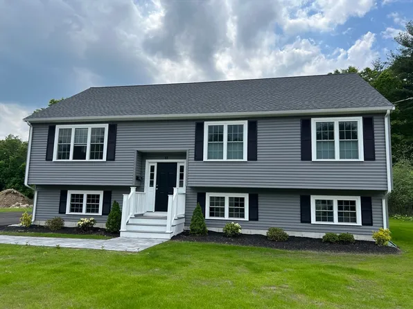 48 Carey St, Rockland, MA 02370