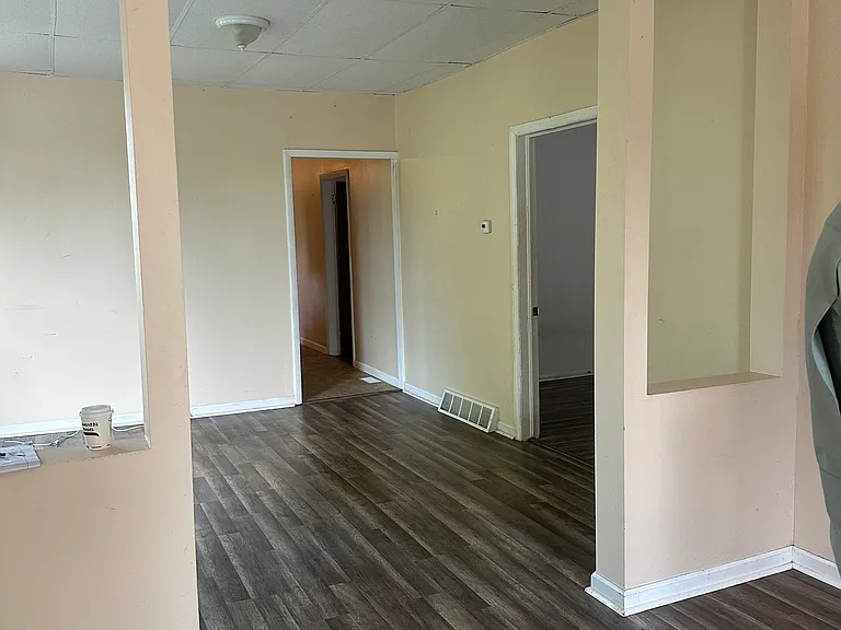 908 Jacob St #1 — Photo 2