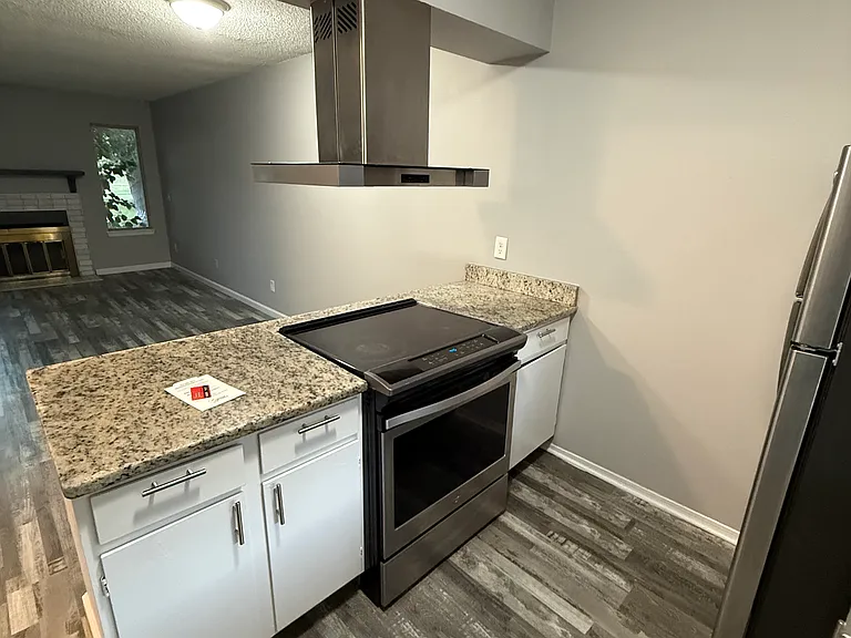 5504 S Gold St #400 — Photo 21