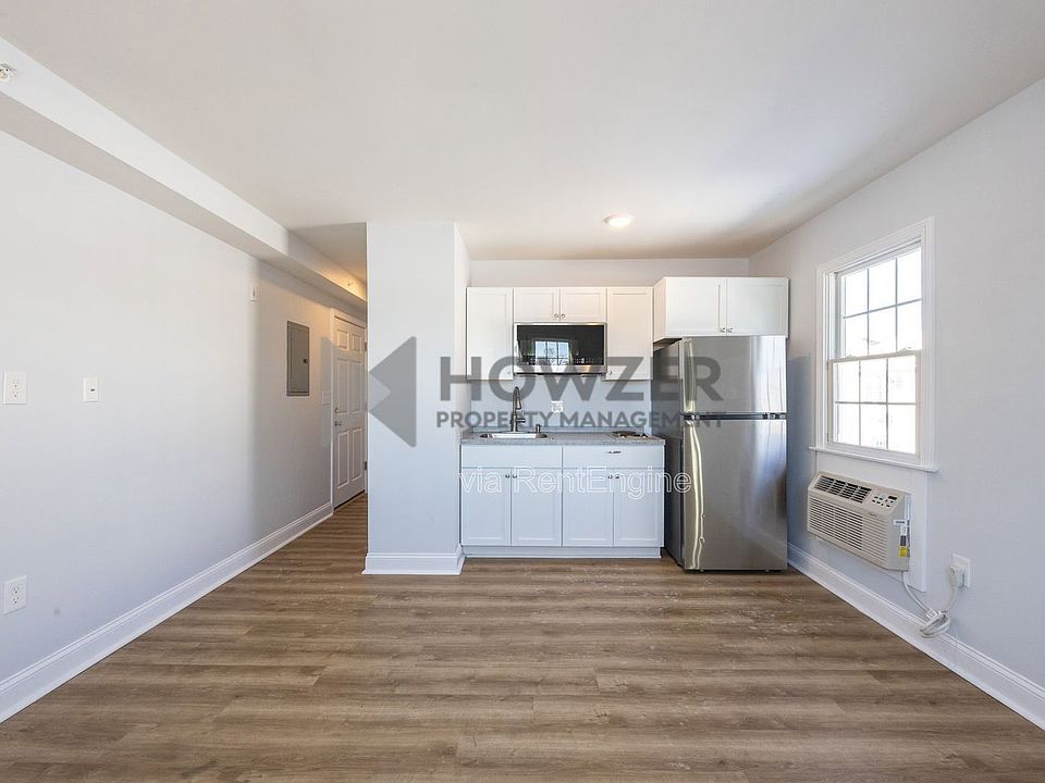 1st image of 50 Yarmouth Rd