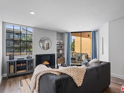750 N Kings Rd APT 124, Los Angeles, CA, 90069
