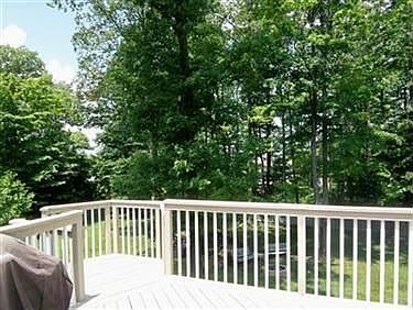 4th image of 612 Sandstone Way