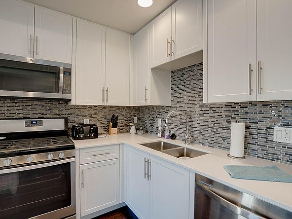 4th image of 7300 E Earll Dr Unit 3008