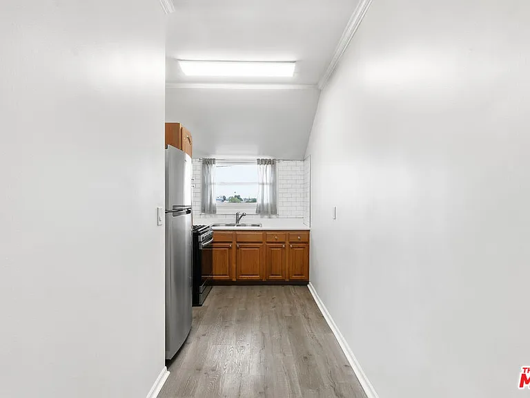 4125 S Figueroa St #403 — Photo 14