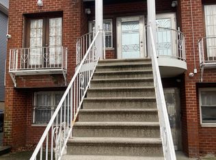 2868 E 194th St APT 2, Bronx, NY 10461