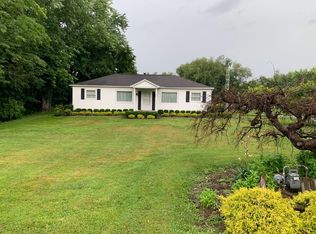 1839 Eastbrook Rd, New Castle, PA 16101