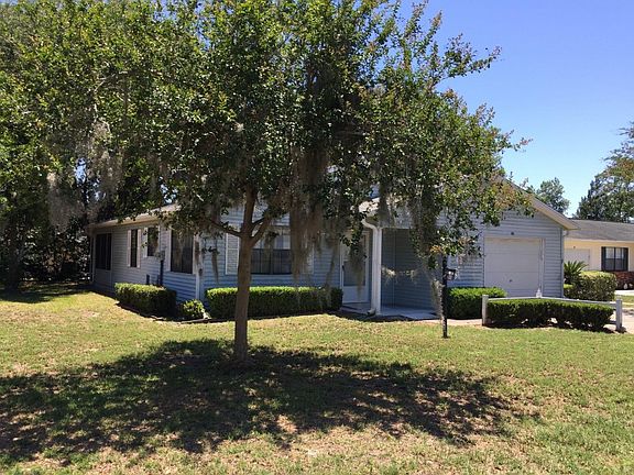 2nd image of 200 SE Rosewood Cir