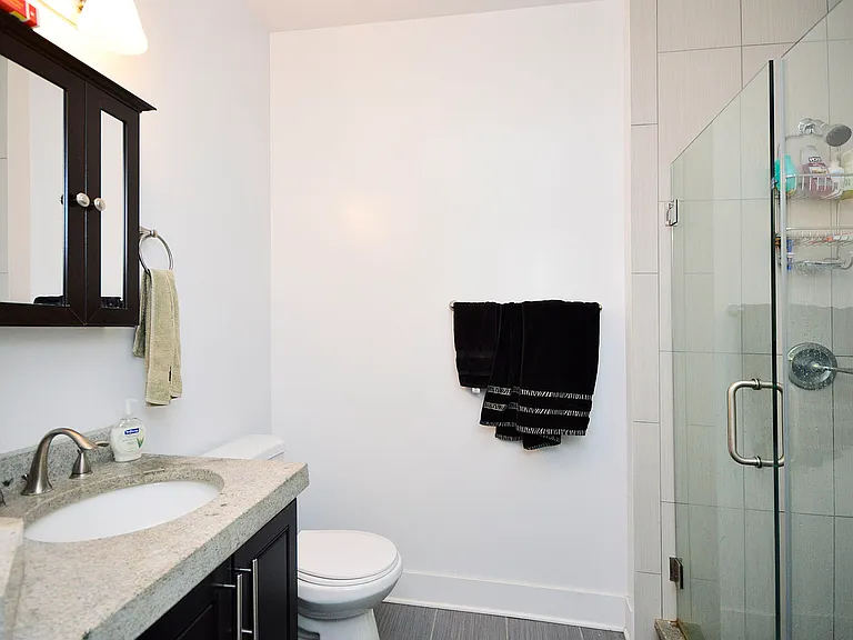 1501 W Superior St #1F — Photo 6