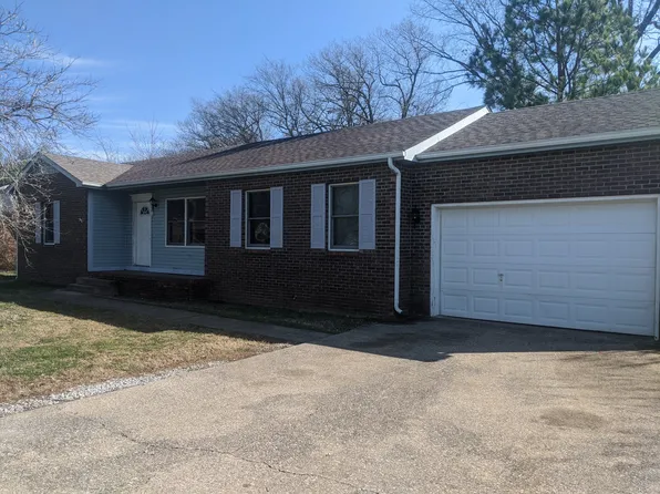 101 Oak Tree Dr, Oak Grove, KY 42262