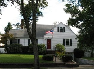 88 Oakdale Rd, Newton, MA 02459