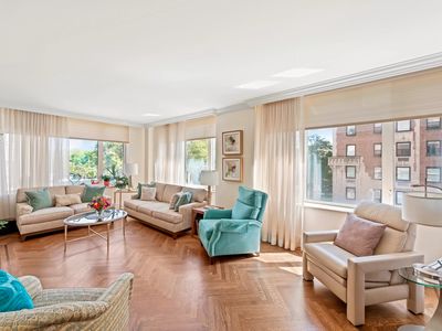 90 E End Ave #3AB, New York, NY, 10028