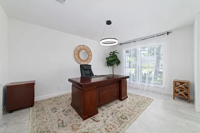 3 bed, 2.0 bath, 1694 sqft, $2,000 — Photo 4