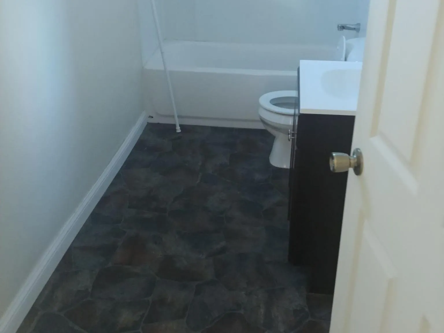 2 bed, 958 sqft, $1,399 — Photo 3