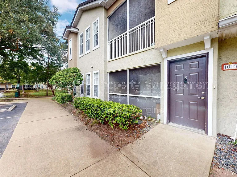 10075 Gate Pkwy N #1013 — Photo 2