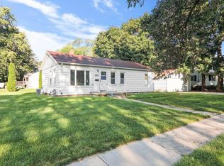 252 S Whiton St, Whitewater, WI 53190