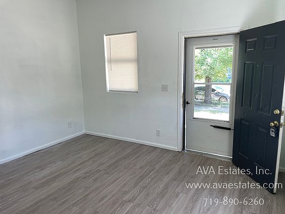 3rd image of 801 E 6th St