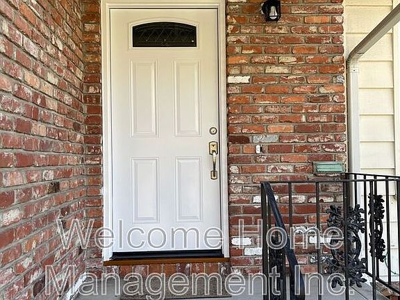 3rd image of 16233 San Remo Dr