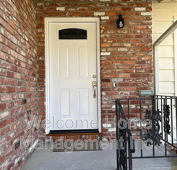 16233 San Remo Dr — Photo 3