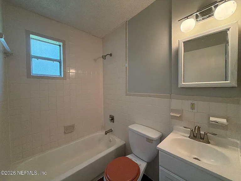 8028 Delaware Ave — Photo 17