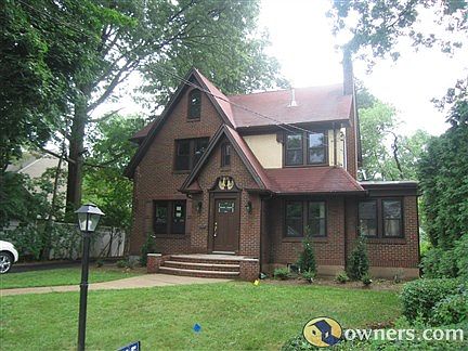 2nd image of 1363 Sussex Rd