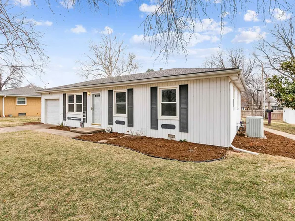 546 S Trotter Ave, Maize, KS 67101