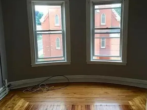 218 West St, Bristol, CT