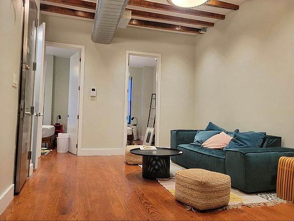 2nd image of 1275 Jefferson Ave #3
