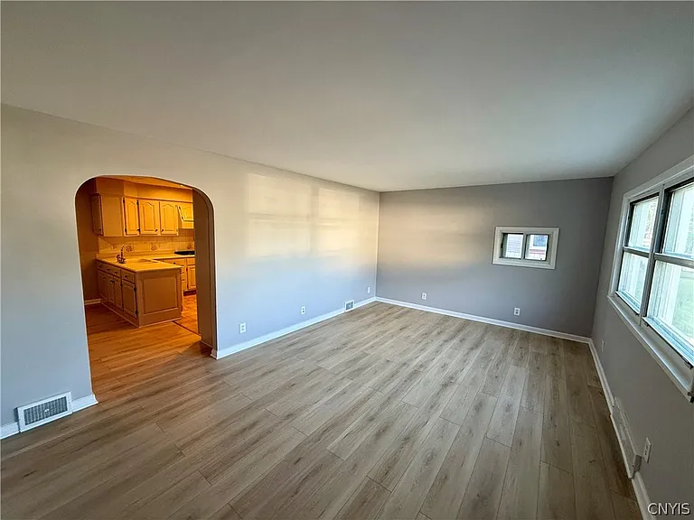 106 Keith Dr — Photo 4