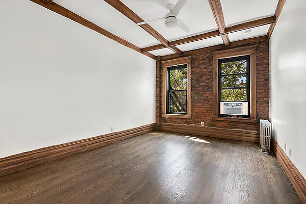 Rented by MNS | media 17