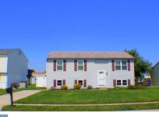40 Old Fence Ln, Newark, DE 19702