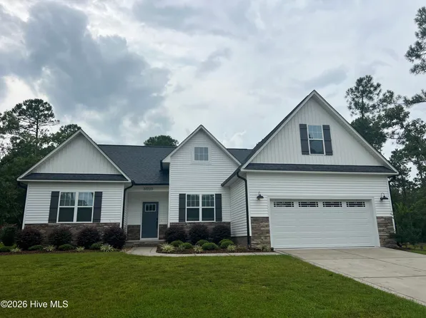 30220 W Lake Drive, Wagram, NC 28396