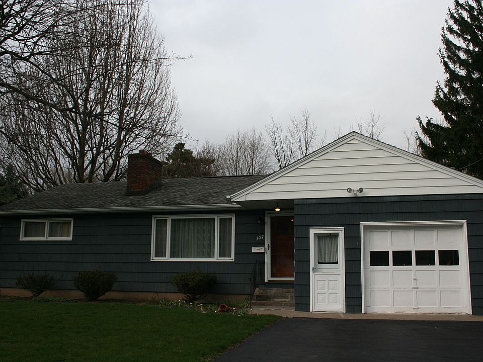 1st image of 307 Waldorf Pkwy