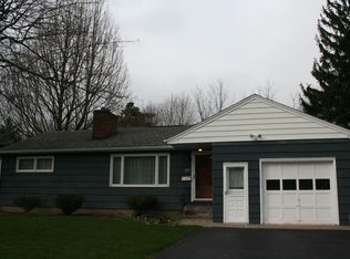 307 Waldorf Pkwy, Syracuse, NY 13224