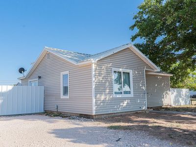 512 NE 2nd St, Seminole, TX, 79360