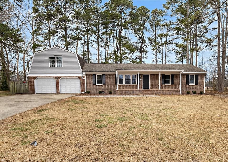 1st image of 3025 Woodlawn Dr