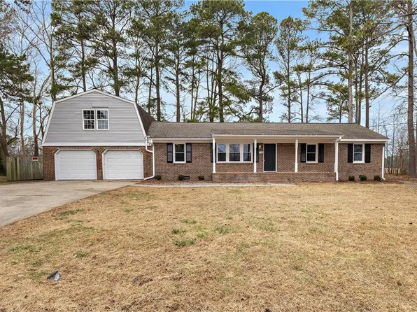 3025 Woodlawn Dr, Suffolk, VA 23434